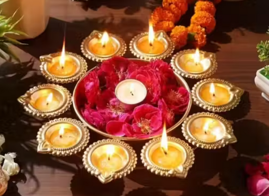 Decor Diya Shape Flower Urli Bowl