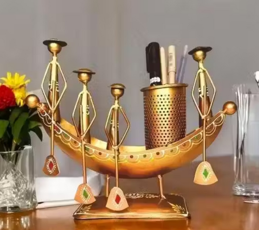 Metal Decorative Boat Pen Holder